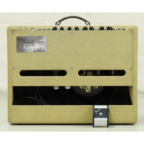 1301 - Fender Blues-Deluxe guitar amplifier, made in USA, tweed tolex, with footswitch*Please note: Gardine... 