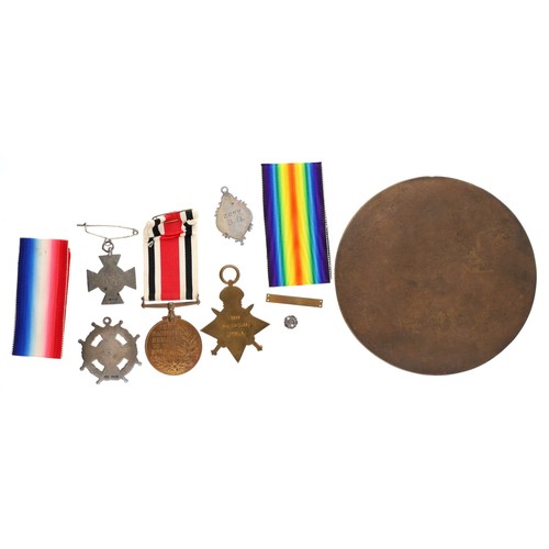 692 - WWI service medals to include the1914-15 Star and the British War Medal awarded to PTE. D.Miller L'P... 