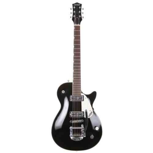 879 - 2006 Gretsch Electromatic G5236T Jet electric guitar, made in China; Body: black finish, paint chip ... 