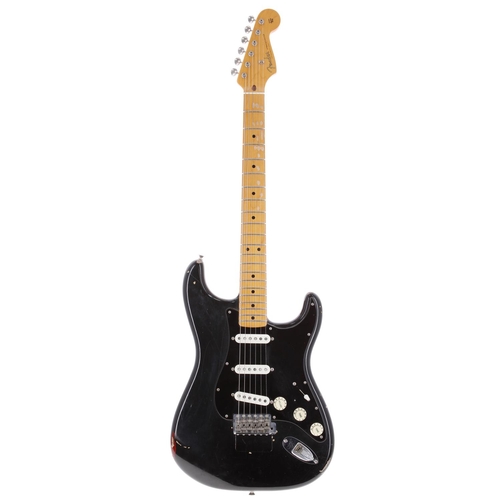 906 - 2008 Fender Custom Shop David Gilmour Signature Black Strat Relic electric guitar, made in USA; Body... 