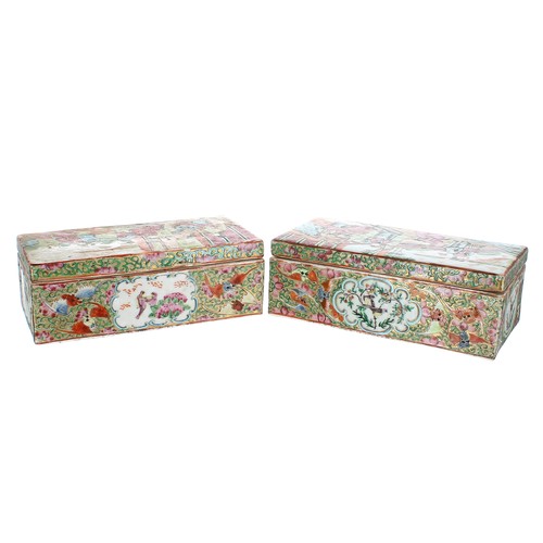 1313 - Pair of 19th century Chinese Canton Canton famille rose porcelain boxes with covers, the lids with f... 