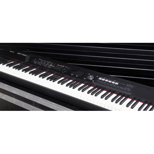 348 - Status Quo - stage used Roland RD-700NX digital stage piano, made in Japan, ser. no. Z1B8173, with f... 