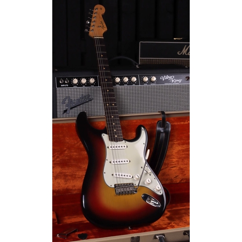 786 - 1963 Fender Stratocaster electric guitar, made in USA; Body: three-tone sunburst finish, a few very ... 