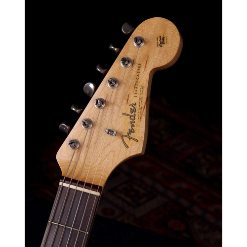 786 - 1963 Fender Stratocaster electric guitar, made in USA; Body: three-tone sunburst finish, a few very ... 