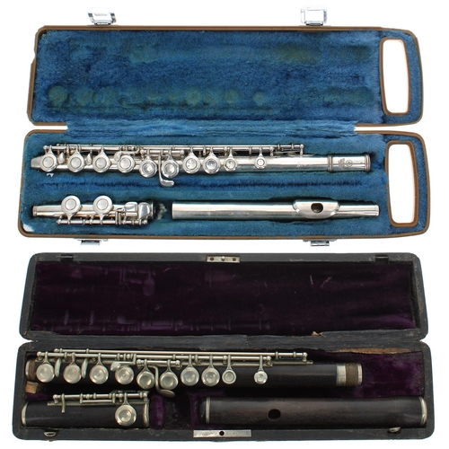 2835 - Yamaha YFL-32 metal flute, ser. no. 0011385, case; also an old unnamed rosewood flute, case (2)... 