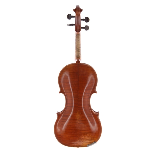 3417 - Good modern violin labelled Copie de Jofredus Cappa in Saluzzoi, Fecit Anno 1640, the two piece back... 