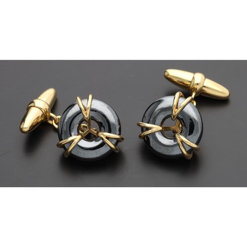 269 - Pair of 18ct and hematite doughnut/ring design cufflinks, 20.7gm, 18mm diameter