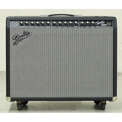 823 - 1996 Fender Twin-Amp guitar amplifier, made in USA, with footswitch (as new)*Please note: Gardiner H... 