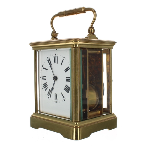 1213 - Repeater carriage clock striking on a gong, within a corniche brass case, 6.5