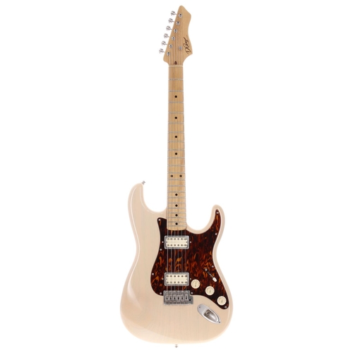 65 - Stefan D'Pergo electric guitar; Body: trans vintage white, a few minor marks; Neck: maple; Fretboard... 