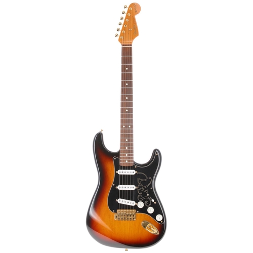 91 - 1996 Fender Stevie Ray Vaughan Signature SRV Stratocaster electric guitar, made in USA; Body: sunbur... 