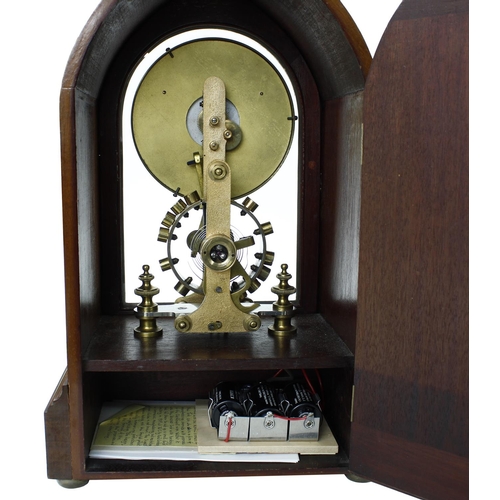 1110 - Good mahogany Eureka electric mantel clock, the 4.25