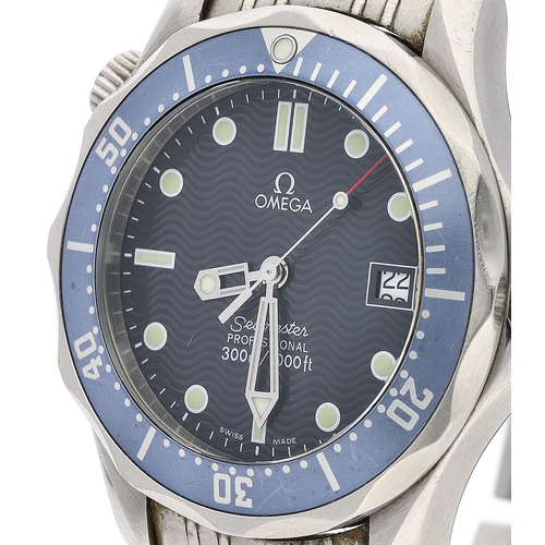 44 - Omega Seamaster Professional 300m/1000ft mid-size stainless steel wristwatch, reference no. 196.1522... 