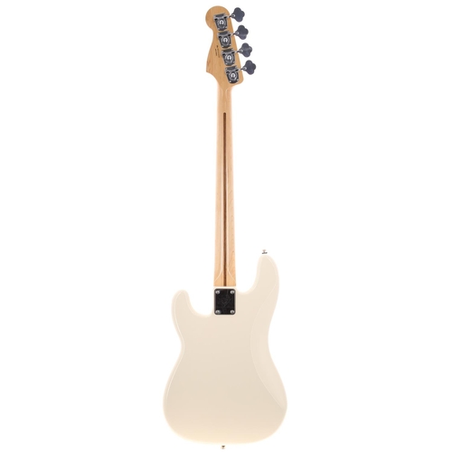 182 - 2014 Fender Precision Bass guitar, made in Mexico; Body: Olympic white finish: Neck: maple; Fretboar... 