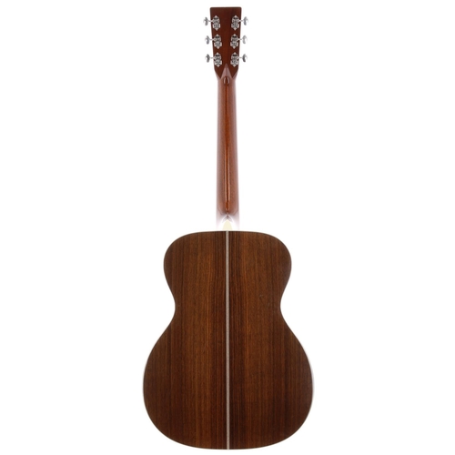 215 - 2017 C.F Martin 000-28EC Eric Clapton Signature acoustic guitar, made in USA; Back and sides: Indian... 