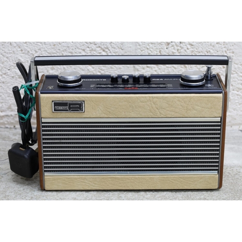 887 - Vintage Roberts R24 radio, converted with input jack to allow guitar connection whilst the radio is ... 