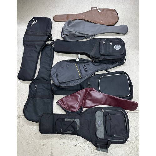 1106 - Mixed selection of various guitar gig bags