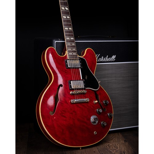 95 - 1961 Gibson ES-345 TDC electric guitar, made in USA; Body: cherry finish, lacquer checking throughou... 