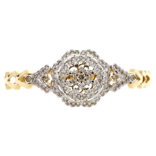 272 - Attractive 14ct diamond set circular lobed bracelet, round brilliant-cut, 2.88ct approx, width 27mm,... 