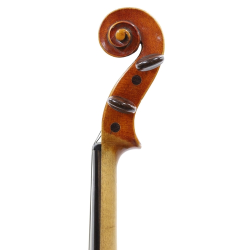 129 - French violin circa 1890 labelled Francois Richard, Paris, the one piece back of faint medium curl w... 