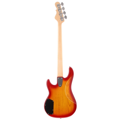 272 - 1994 G&L L-2000 bass guitar, made in USA; Body: cherry sunburst finished ash; Neck: maple; Fretb... 