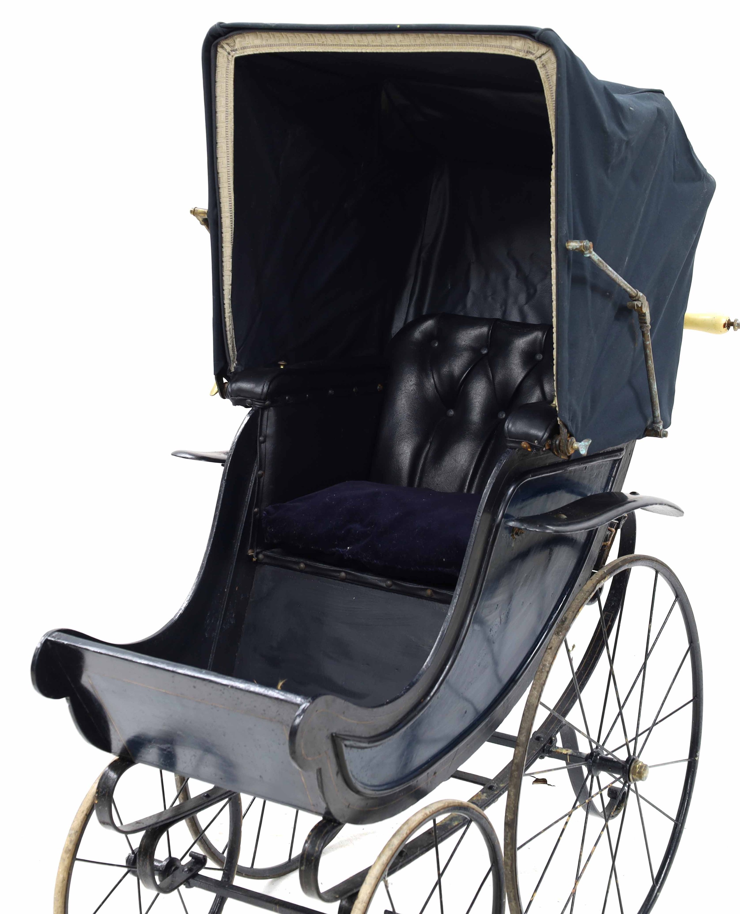 Edwardian child's Victoria pram by and labelled 'Millson's', 50
