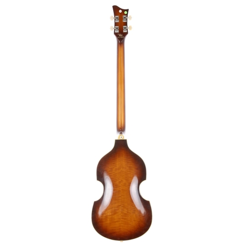 13 - Hofner 500/1 Vintage '63 fretless violin bass guitar, made in Germany, circa 2002; Body: brunette fi... 
