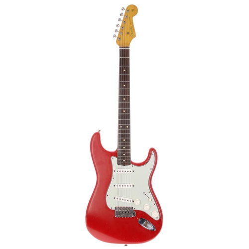 55 - 1963 Fender Stratocaster electric guitar, made in USA; Body: 1960s red nitrocellulose refinish, ligh... 
