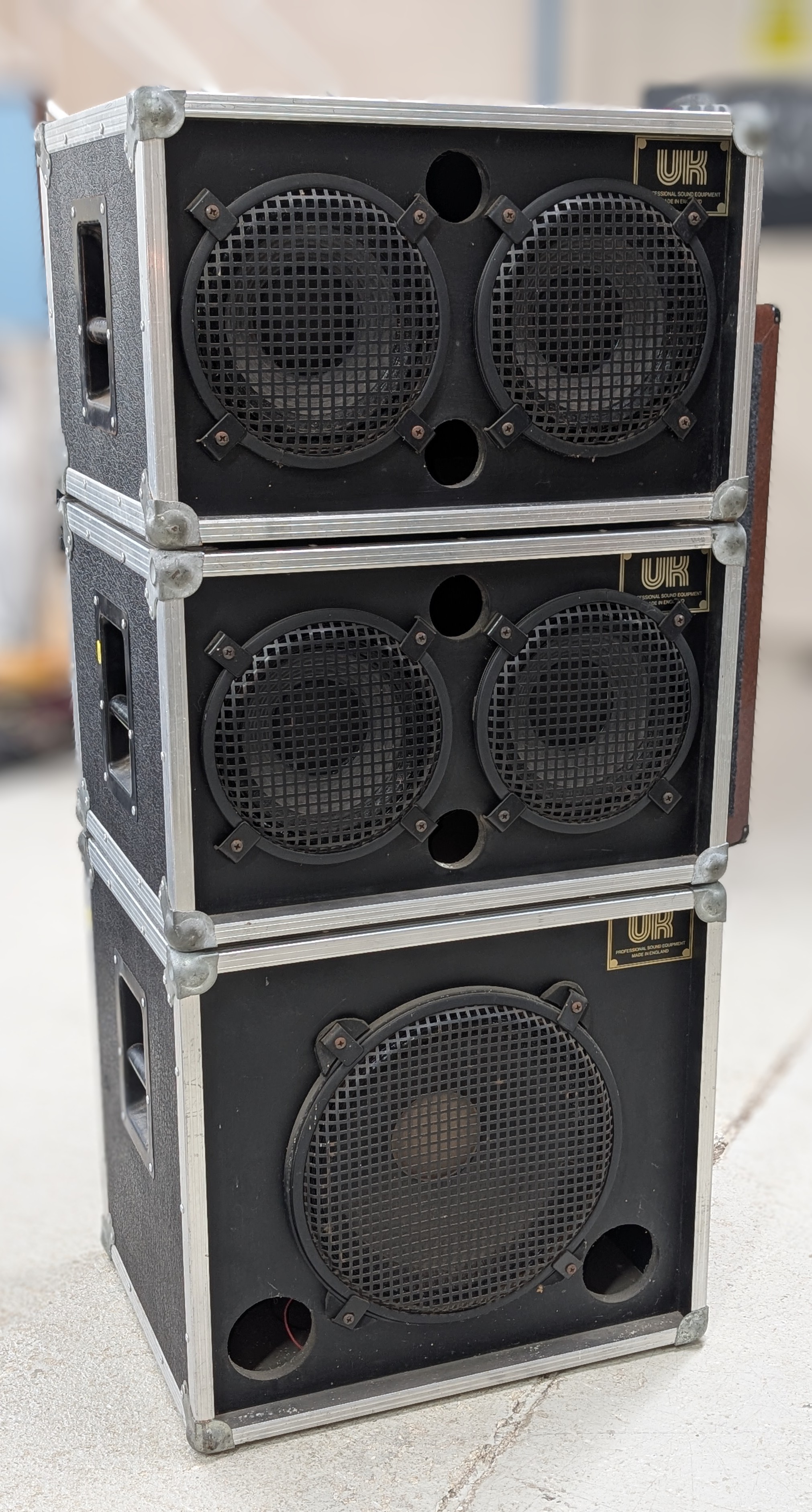 Set of three UK Professional Sound Equipment guitar amplifier speaker ...