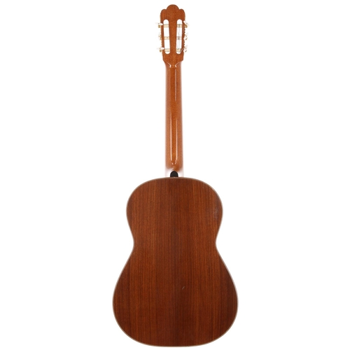 2117 - 1992 Kenneth Leftwich classical guitar, made in Essex, England; Back and sides: rosewood, light mark... 