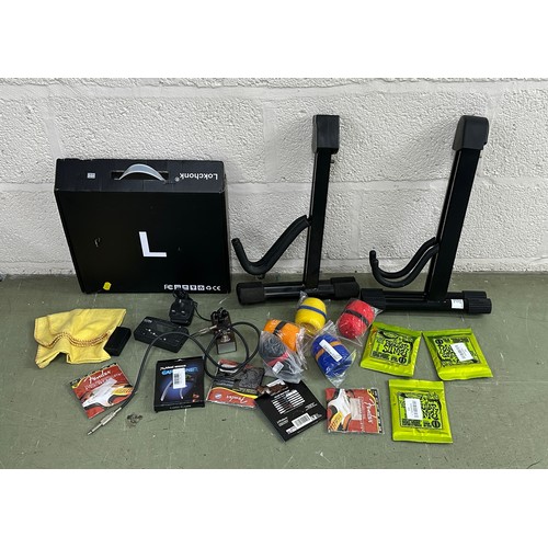 1489 - Selection of guitar and other items to include a Kmise digital delay guitar pedal, a chromatic tuner... 