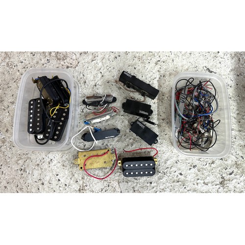 1524 - Selection of various guitar pickups to include an Epiphone humbucker, an Ibanez EMG designed pickup,... 