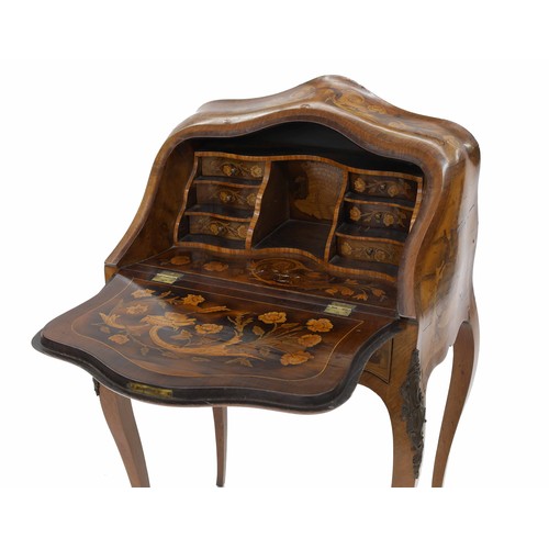 839 - French mahogany and marquetry ladies bureau, 20th century, the hinged fall front with shield and scr... 