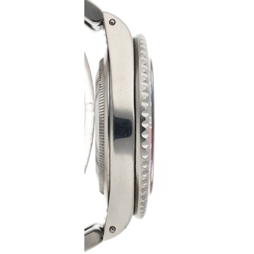 275 - Rolex Oyster Perpetual Date GMT-Master II gentleman's stainless steel wristwatch, reference. 16710, ... 