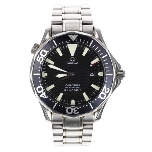 238 - Omega Seamaster Professional 300m/1000ft stainless steel gentleman's wristwatch, reference no. 22645... 