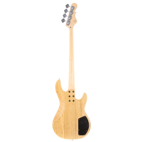 200 - 2012 G&L Tribute Series L-2000 left-handed bass guitar, made in Indonesia; Body: natural finish;... 