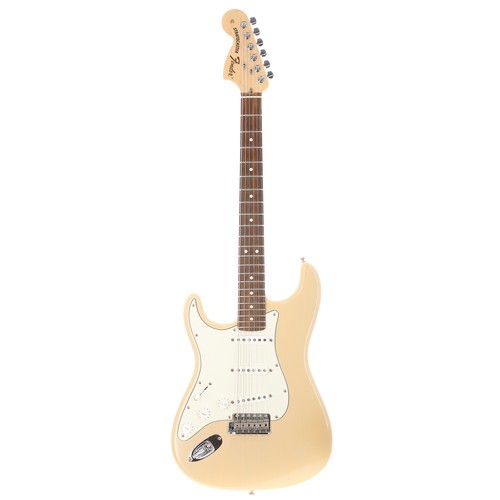 204 - 2007 Fender Highway One Stratocaster left-handed electric guitar, made in USA; Body: honey blonde sa... 