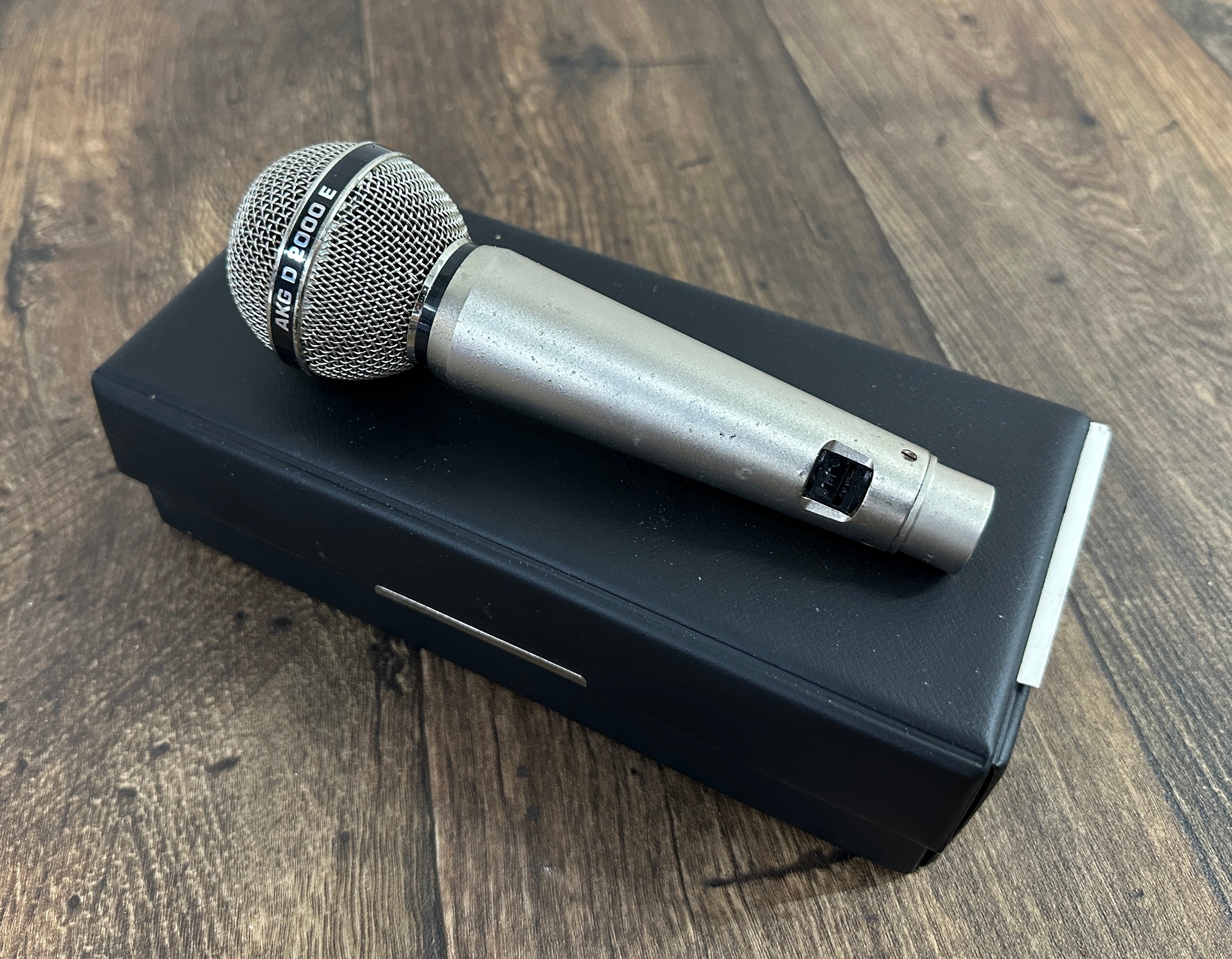 AKG D2000E microphone*Please note: Gardiner Houlgate do not guarantee ...