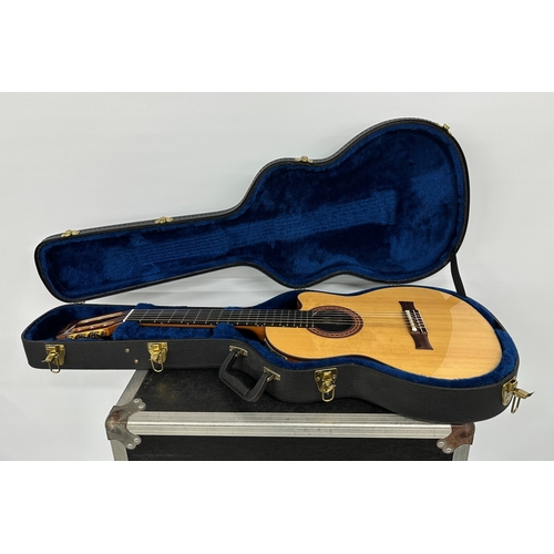 231 - 2005 Gibson Chet Atkins CEC nylon string electric guitar, made in USA; Body: spruce top upon mahogan... 