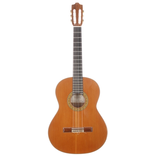 1940 - Alhambra 7C classical guitar, made in Spain; Back and sides: mahogany, minor surface imperfections; ... 