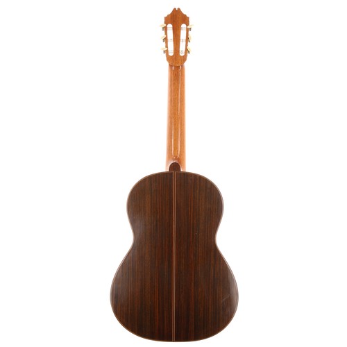 1915 - 1989 Michael Gee classical guitar, made in England; Back and sides: Indian rosewood, a few light mar... 