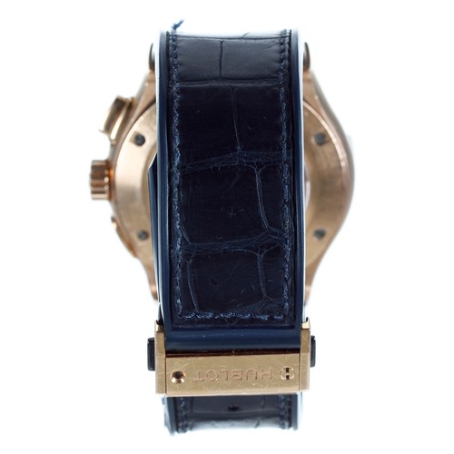 27 - Hublot Classic Fusion Chronograph King 18ct rose gold gentleman's wristwatch, serial no. 1265xxx, bl... 