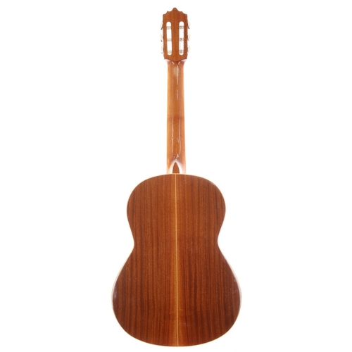 1925 - 1987 Vicente Sanchis Model 28 classical guitar