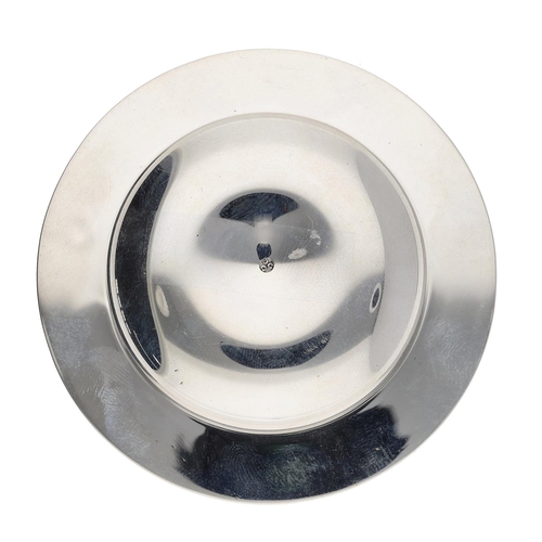 453 - William Comyns & Sons small silver Armada dish, hallmarked Birmingham 2007, 2.75