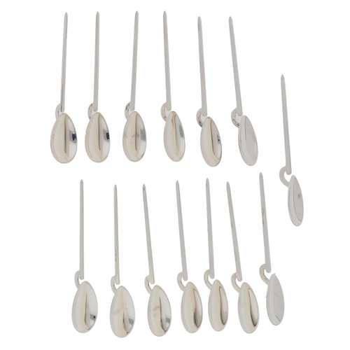 474 - Fifteen William Comyn & Sons silver 'Roman' teaspoons, hallmarks for London, 4.25