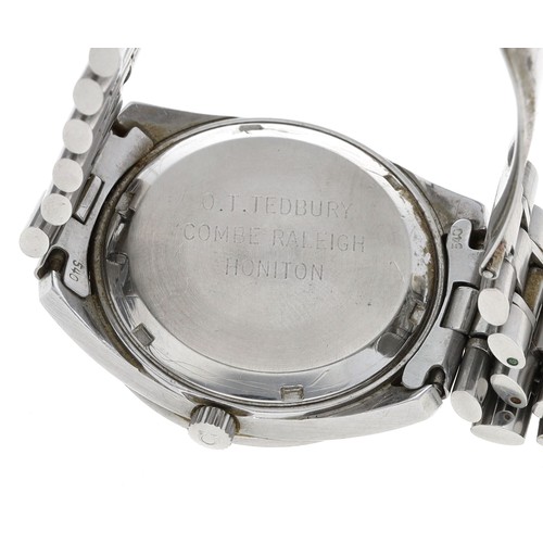 2 - Omega Electronic F300Hz Seamaster Chronometer stainless steel gentleman's wristwatch, reference no. ... 