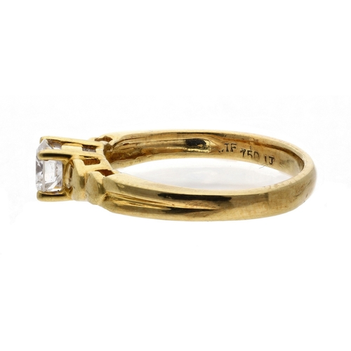 82 - 18ct yellow gold solitaire diamond ring, round brilliant-cut, 0.34ct, clarity SI1, colour F, 2.8gm, ... 