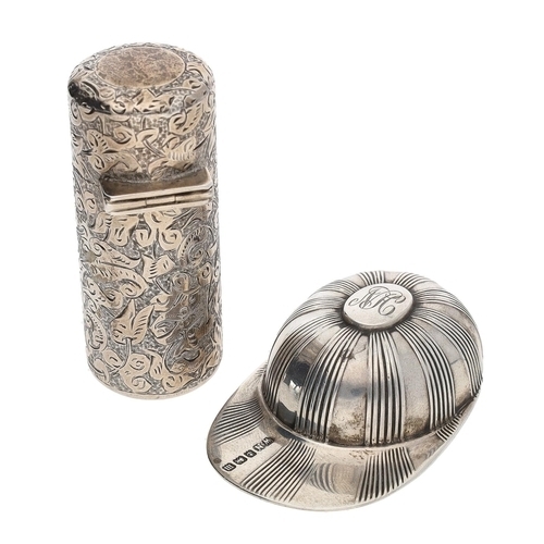 486 - Edwardian silver novelty caddy spoon, in the form of a jockey's cap, William Naul, Birmingham 1911; ... 