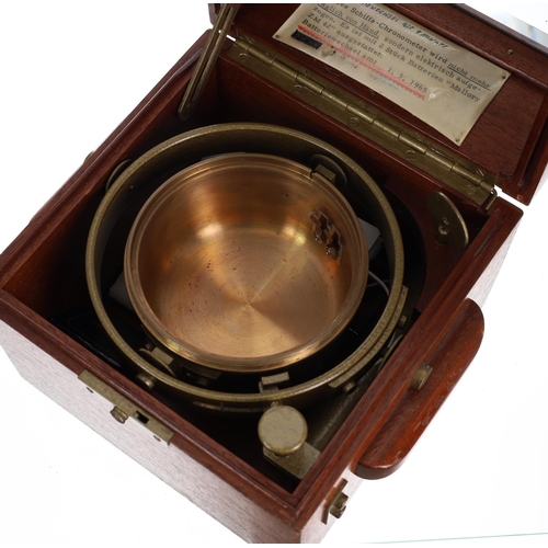 1069 - Rare Wempe, Hamburg marine chronometer with electric winding-mechanism, no. 7373, 4