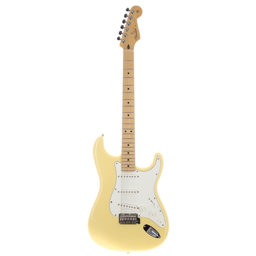 3 - 2021 Fender Player Stratocaster electric guitar, made in Mexico; Body: buttercream finished alder, a... 